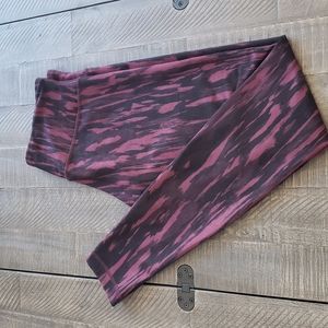LULULEMON Wunder Under Leggings - 8